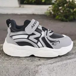 Lil Lollipop Colour Blocked Velcro Closure Shoes - Black & Grey-picture-11