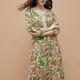 Melange by Lifestyle Women Floral Printed Keyhole Neck Thread Work Anarkali Kurta-picture-29