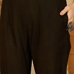 Sangria Women Floral Printed Regular Thread Work Pure Cotton Kurta with Trousers & With Dupatta image 2