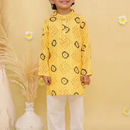 JUNITOS Boys Paisley Printed Regular Pure Cotton Kurta with Pyjamas-picture-24