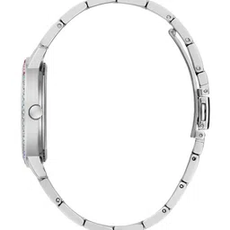 GUESS Women Dial & Bracelet Style Straps Analogue Watch GW0657L1 image 4