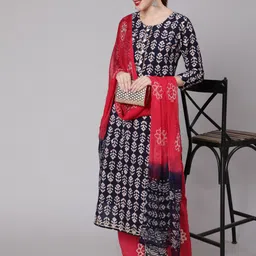 GLAM ROOTS Women Navy Blue & Red Printed Cotton Kurta with Trousers & With Dupatta image 5