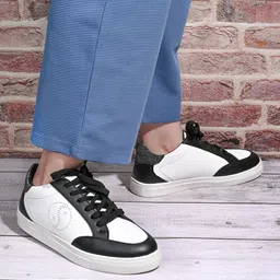 DressBerry Women Black Round Toe Lightweight Sneakers-image-66