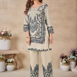 Label Khoj Printed V-Neck Tunic & Palazzos Co-Ords image 2