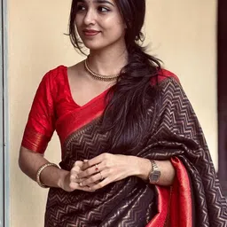 ZIKARAA Woven Design Zari Saree image 5