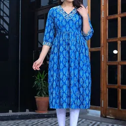 J.H Women Viscose Rayon Straight Kurtas-picture-13