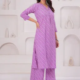 Kanahari Leheriya Printed Pure Cotton Straight Kurta With Palazzos image 2