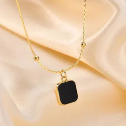 BEYTER Gold Plated Square Pendant With Chain image 3
