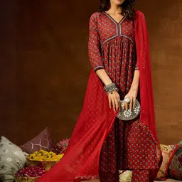 Janasya Women Floral Printed Pleated Pure Cotton Kurta with Trousers & With Dupatta-image-95