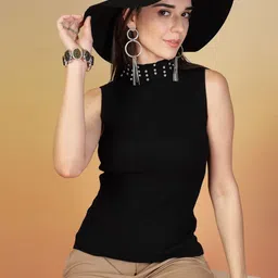 Thirty Threads Women Woollen Sweater Vest image 2