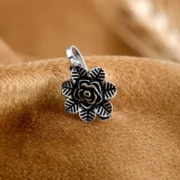NAMAN ARTS Silver & Gold-Plated Oxidised Floral Design Textured Jewellery Set image 3