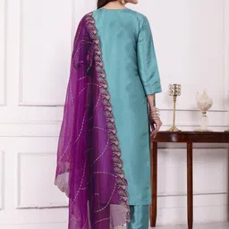 AVNISA ENTERPRISE Women Ethnic Motifs Embroidered Straight Kurta with Trousers & Dupatta image 2