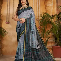 Garden Vareli Woman Ethnic Motifs Printed Pure Crepe Saree-image-12