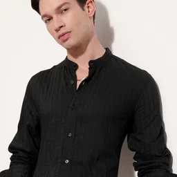 HIGHLANDER Textured Spread Collar Long Sleeves Shirt-image-96