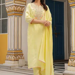 SCAKHI Women Floral Yoke Yellow Chanderi Silk Zari Embroidered Straight Suit Set-image-27