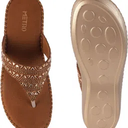 metro Women Wedges Sandal image 3