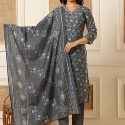 FLAMBOYANT Women Floral Printed Regular Chanderi Cotton Kurta with Trousers & With Dupatta-picture-29