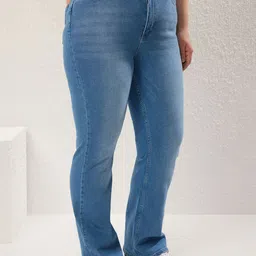 Trendyol Women Plus Size Mid-Rise Clean Look Bootcut Jeans-image-38