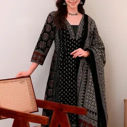 SRILICA Women Ethnic Motifs Printed Panelled Kurta with Palazzos & With Dupatta image 4