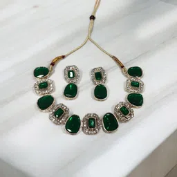 Women Click Gold Plated & Stone Studded Jewellery Set image 1