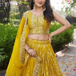 Zeel Clothing Embellished Sequinned Semi-Stitched Lehenga & Blouse With Dupatta image 3