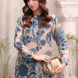 GoSriKi Floral Printed Round Neck Straight Kurta With Palazzos image 3