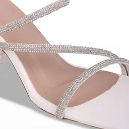 FEET RUNNER Western - Embellished Block Heeled Sandals image 3