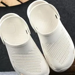 BERSACHE Men Clogs image 4