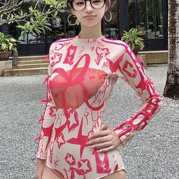LULU & SKY Round Neck Long Sleeve Swimwear Has Attached Short-picture-7