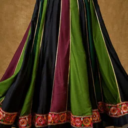 SALWAR STUDIO Embroidered Colourblocked Flared Maxi Skirts image 4