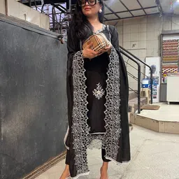 gosriki Women Viscose Rayon Kurta Pant Dupatta Set image 3