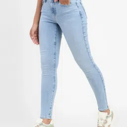 levi's Women's 710 Blue Skinny Fit Mid Rise Jeans image 3