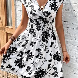 DressBerry Floral Printed Sheath Dress-picture-9
