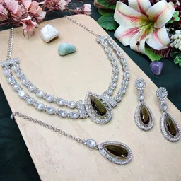 VATSALYA creation Women GreenJewellery Set-picture-24