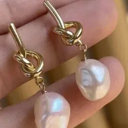 CareDone Contemporary Drop Earrings image 5