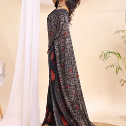 Leelavati Floral Printed Saree With Blouse Piece image 4