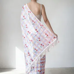 Mitera Checked Chinon Saree With Blouse Piece image 2