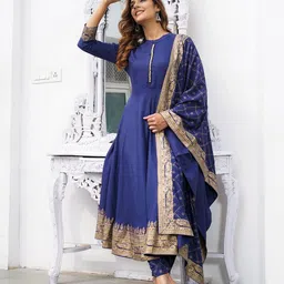 Jaitpuriya Women Floral Printed Regular Gotta Patti Kurta with Palazzos & With Dupatta-picture-38