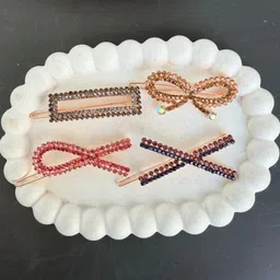 Radhya Accessories Women Set of 4 Embellished Alligator Hair Clip image 4