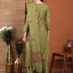 Hemkunt Fabric Floral Embroidered Thread Work Unstitched Dress Material image 3