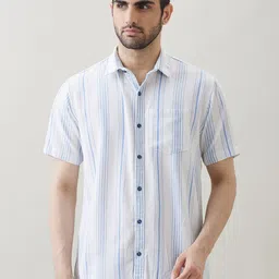 SNX Men Vertical Striped Spread Collar Pure Cotton Casual Shirt-image-95