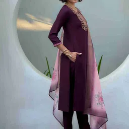 MOJILAA Women Floral Embroidered Regular Sequinned Kurta with Trousers & With Dupatta image 2