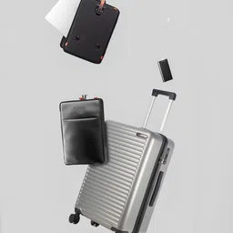 Arctic Fox Textured Hard-Sided Large Trolley Suitcase image 4