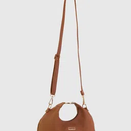 ATTAACHE ACCESSORIES Half Moon Shoulder Bag image 4
