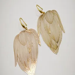 SAPRAA TRENDS Leaf Shaped Drop Earrings-picture-23