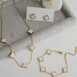Jewels Galaxy Gold-Plated Jewellery Set image 3