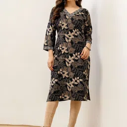 PURSHOTTAM WALA Women Printed Asymmetric Kurta-picture-26