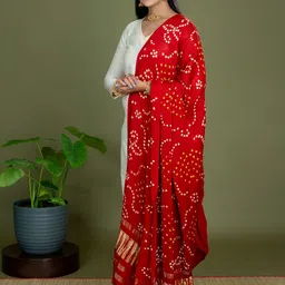 Ushvii Printed Cotton Silk Bandhani Dupatta image 4