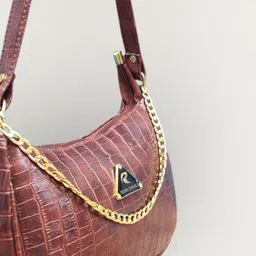 ROYAL CHAALS Women Textured Baguette Zip Detail Shoulder Bag with Pouch image 2