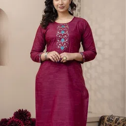 AUZAAI COLLECTION Women Embroidered Thread Work Kurta-picture-25